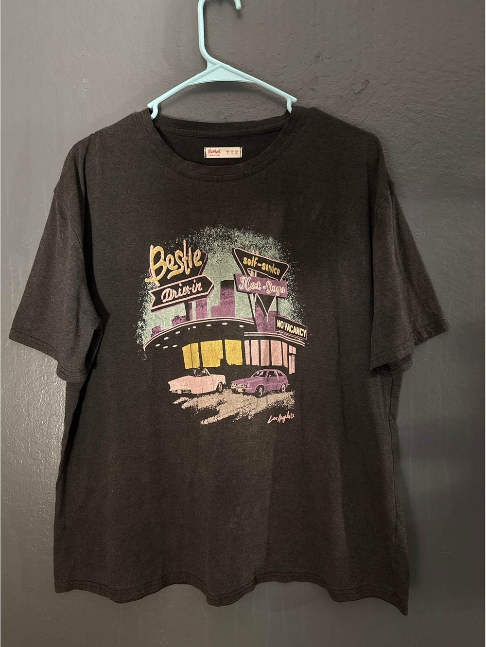 Romwe Black Vintage Style Graphic T-Shirt Size Small